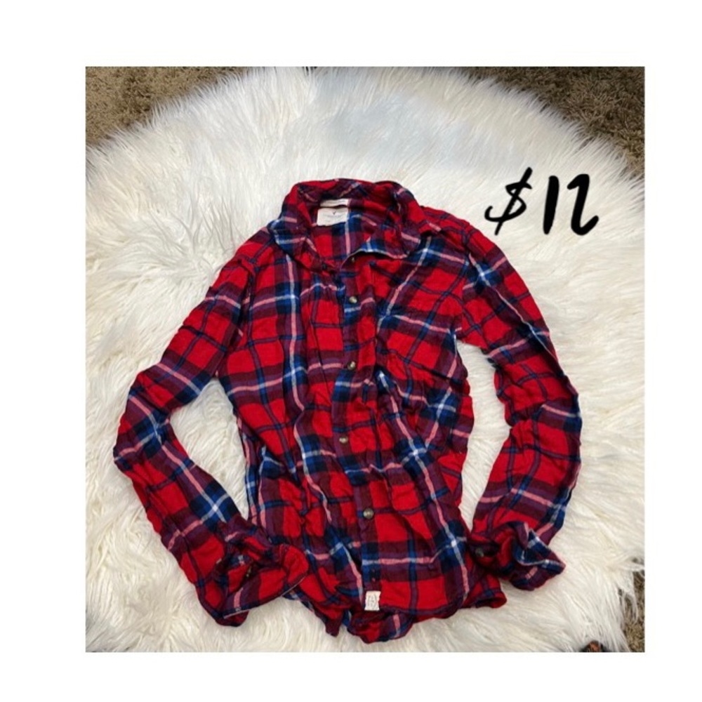 American Eagle flannel 🤍❤️💙